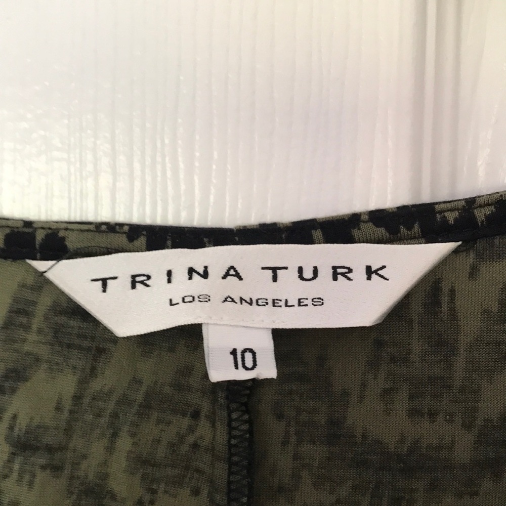 Women’s dress by Trina Turk size 10 - Picture 4 of 4